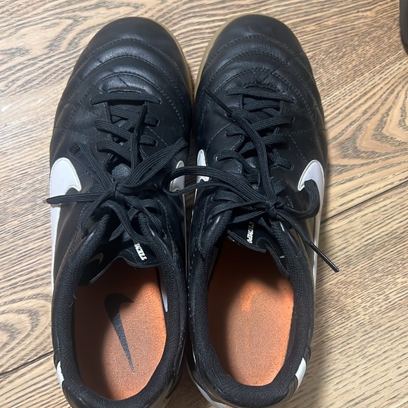 Nike Tempo Sneakers - Size 10.5 - Picture 11 of 11